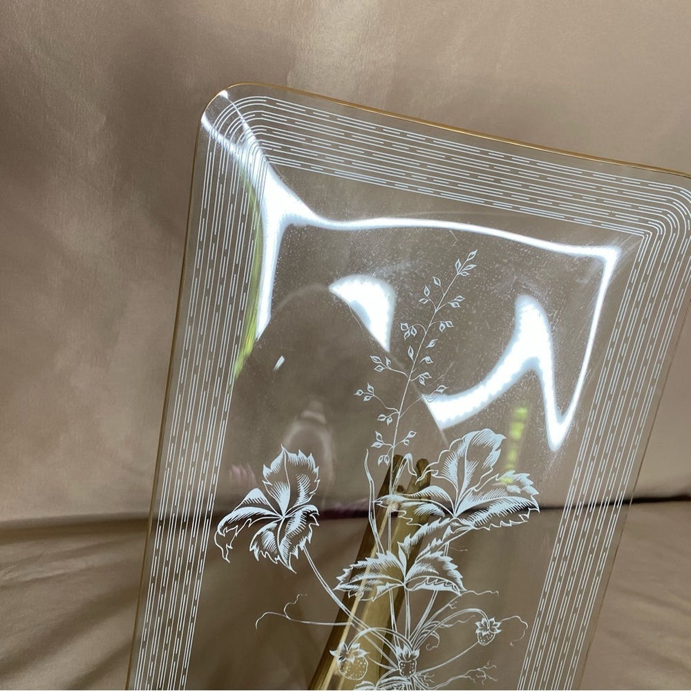 Vintage Gold Rim Etched Rectangular Plate - Picture 6 of 11